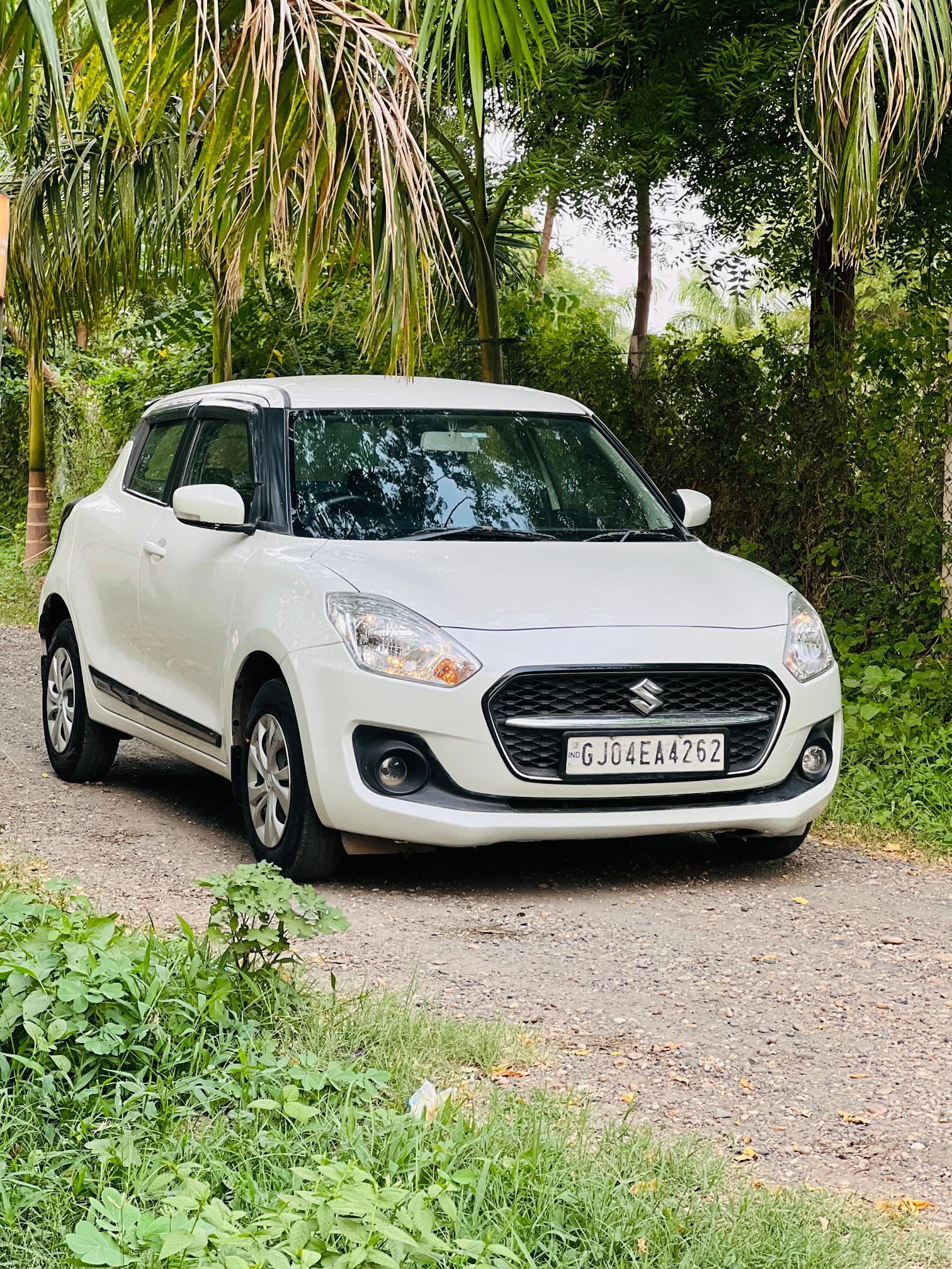 Car MARUTI SWIFT